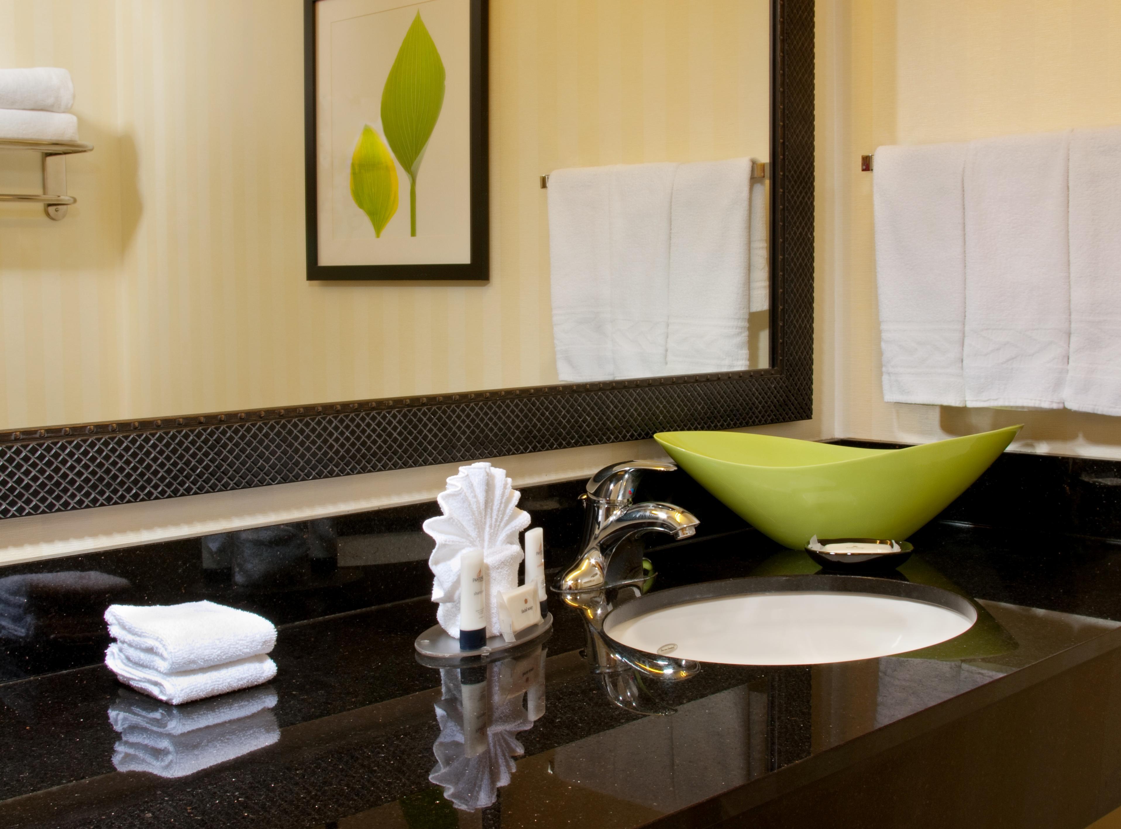 Fairfield Inn Suites By Marriott Orlando At Seaworld Williamsburg Номер фото